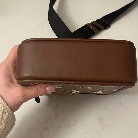 Coach & Peanuts Sullivan Bag - Picture 11 of 17